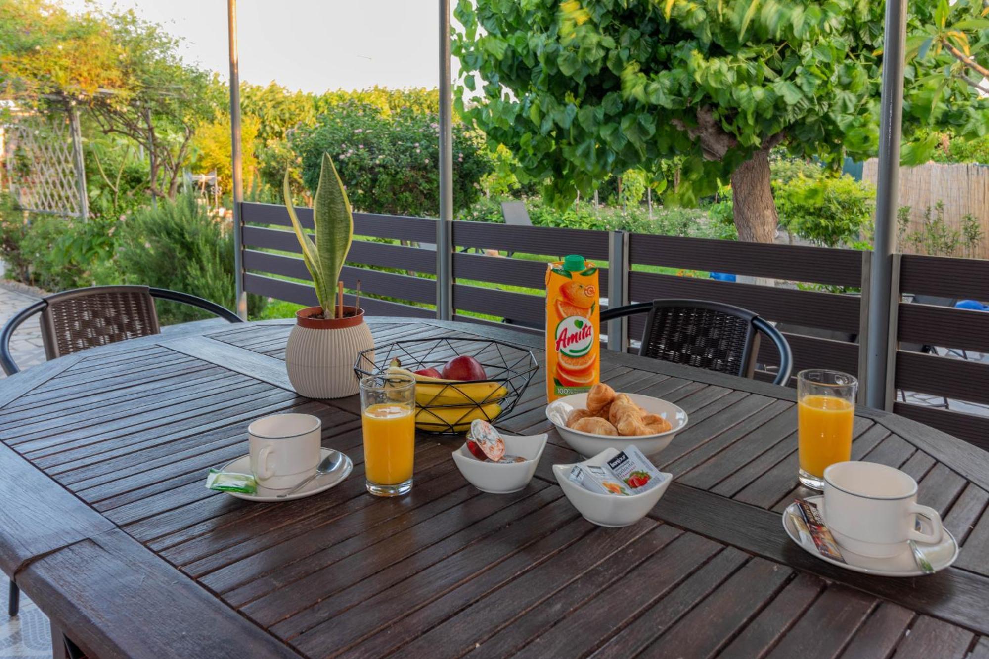 Leilighet Beachside Apartment-1 *